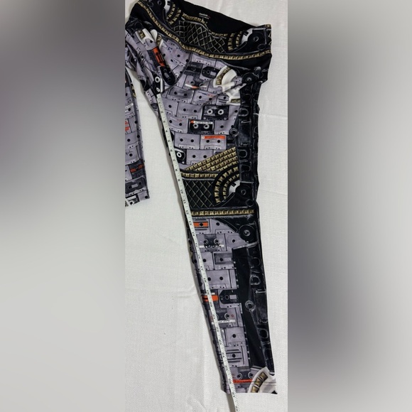 Reebok Speedwick Lux Bold Baroque Print Leggings •Large •Cassette Tape Music - Picture 13 of 15